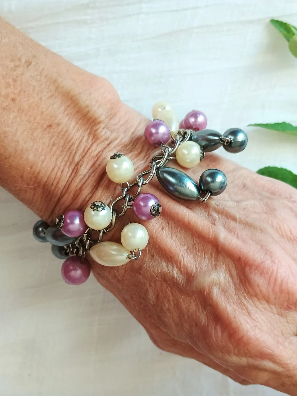 💜 WHIMSIGOTHIC 💜 VTG Artisan Faux Pearl Cha-Cha Bracelet, Festival Fashion
